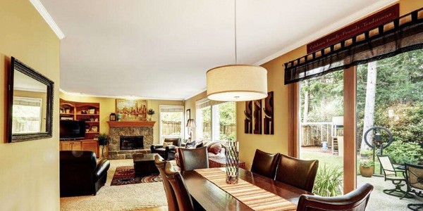 鋁包木門窗和普通門窗有什么區(qū)別？