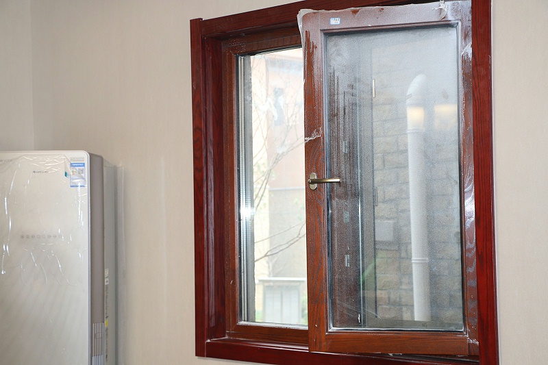 隔音鋁包木門窗產(chǎn)品實(shí)拍