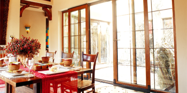 鋁包木門窗使用壽命長-維護(hù)保養(yǎng)很關(guān)鍵