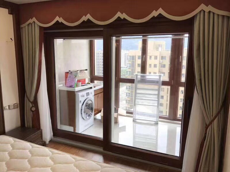 鋁包木門(mén)窗實(shí)拍