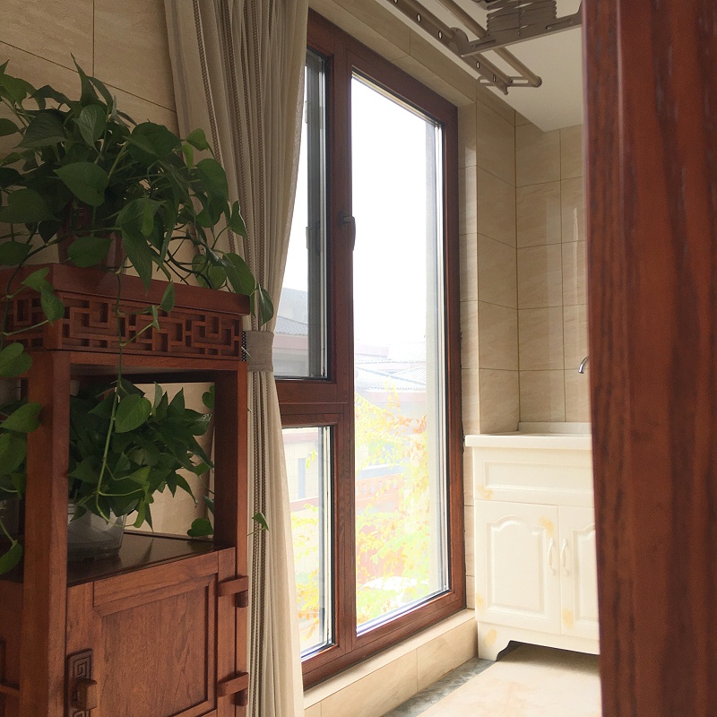 武漢鋁包木門(mén)窗實(shí)拍