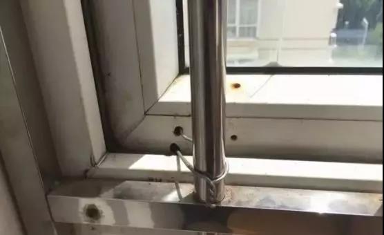 菲律賓人固定窗戶(hù)