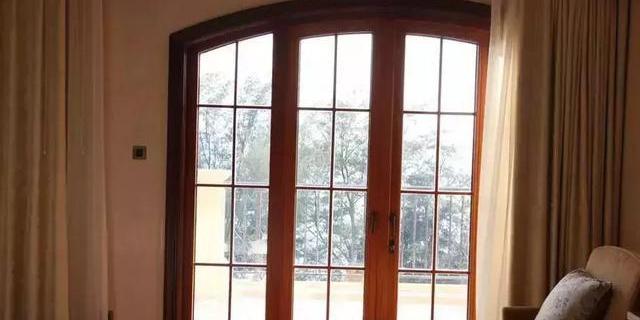 淺談鋁包木門窗外鋁優(yōu)點(diǎn)