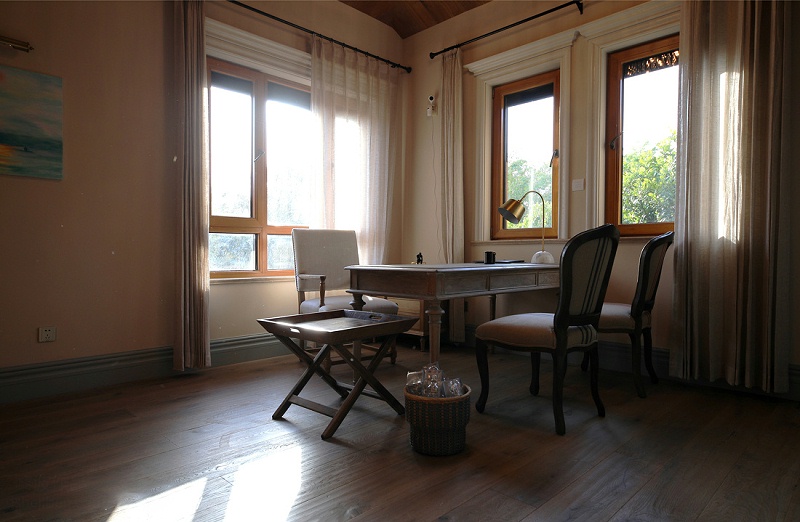 定制隔音門窗實(shí)拍